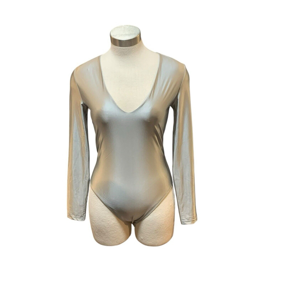 NEW House Of Harlow 1960 Women's Long Sleeve Bodysuit Silver V-Neck Sz. M